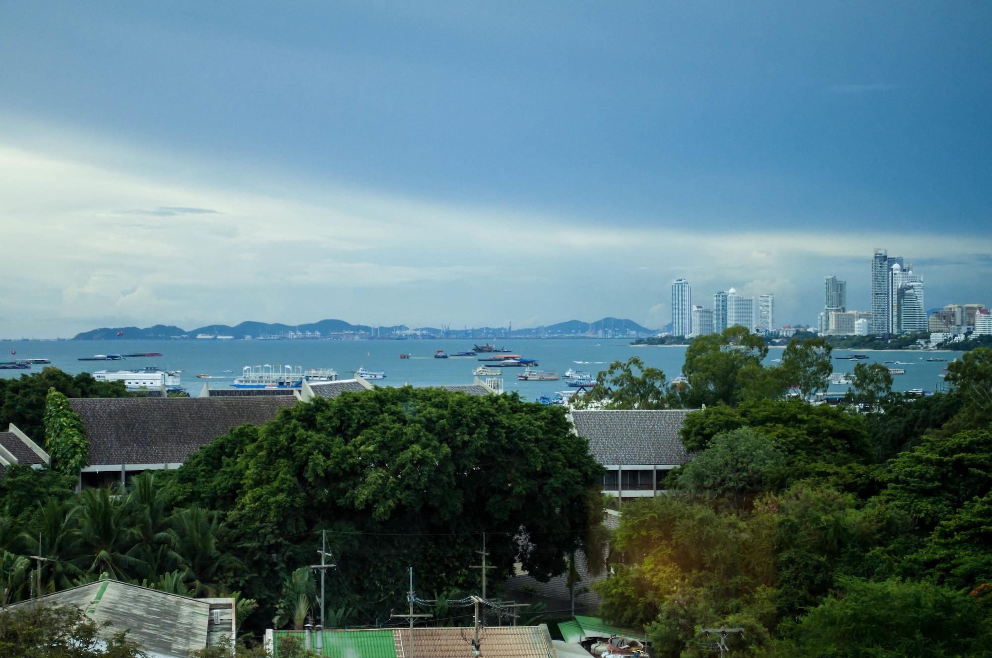 Signature Pattaya Hotel Екстериор снимка